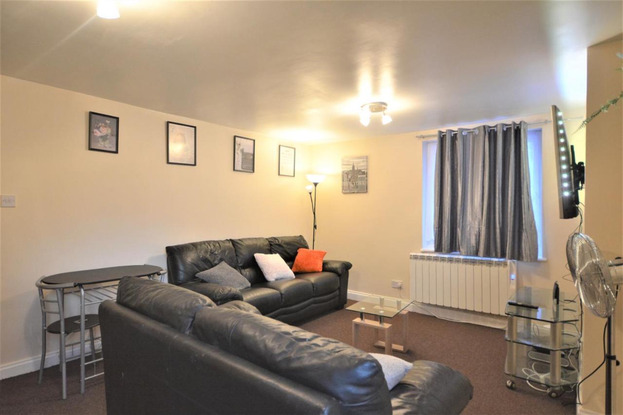 London Zone 2 Lovely 4 Bedroom Apartment - 3 Trowbridge Road Exterior photo